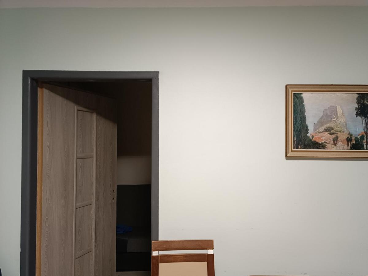Mela House Apartment กดัญสก์ ภายนอก รูปภาพ